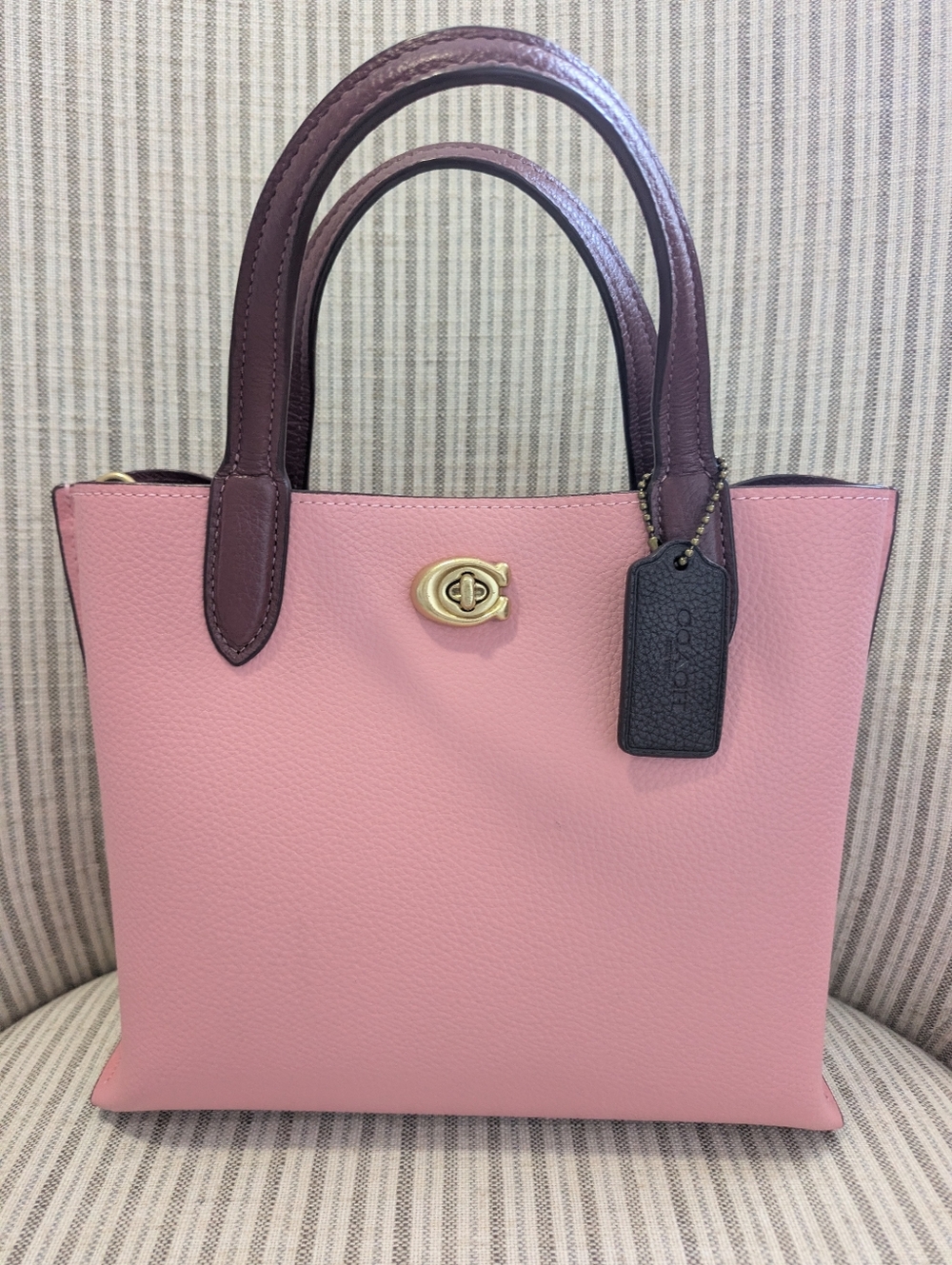 *NWOT* Small Coach Willow Bucket Crossbody Handbag